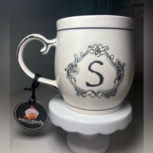 Anthropologie Katie and Mandy letter "S" initial black monogram coffee cup NWT